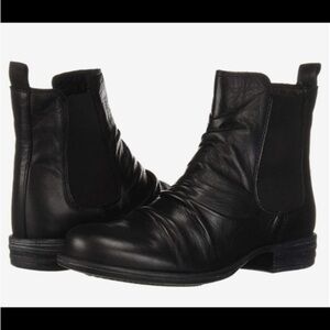 Miz Mooz Womens Lissie Black Genuine Leather Chelsea Boots Size 40 9-9.5 whimsy